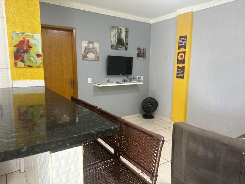 Jardim Curitiba Apartment | Modern Apartment with Air Conditioning & Pet-Friendly Perks