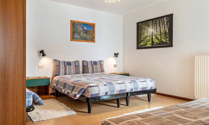 Livinallongo del Col di Lana Apartment | Relaxing Retreat at Agriturismo El Cirum Pelmo with Wi-Fi