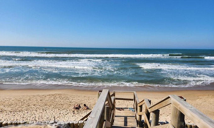 Morro das Pedras Apartment | Oceanfront Escape at AP PE NA AREIA | Rated 9.8/10