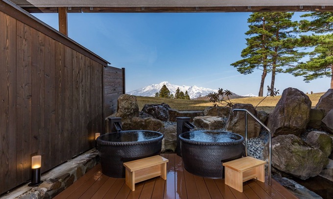 Ikenotaira Onsen Hotel | Relax at APA Hotel & Resort Jyoetsu Myoko with Spa and Pool