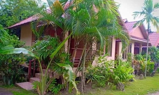 Haad Yao House | Budget-Friendly Stay at Apache Bar Haad Yao - Rated 8.3/10