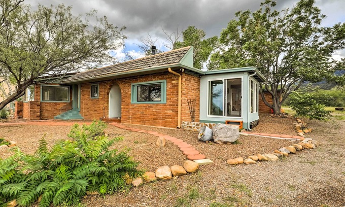 Sierra Vista Southeast House | Apache Point Ranch House with Breathtaking Carr Canyon Views