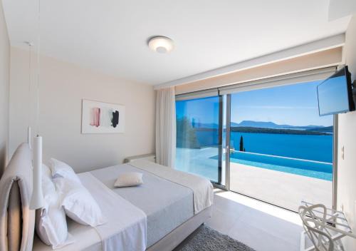 Perigiali Villa | Experience Apaggio Villas: 4-Star Retreat with Pool & Pets