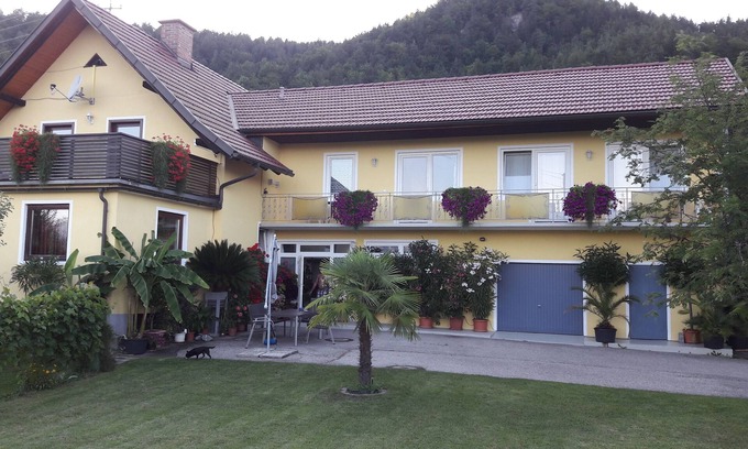 Sankt Kanzian am Klopeiner See Apartment | Experience Comfort at Apartment Skant Turnersee - Rated 9.8