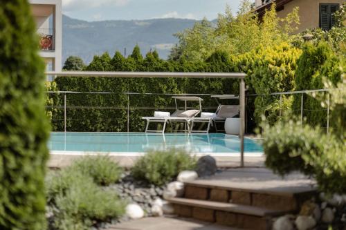 Appiano Sulla Strada del Vino Apartment | Pet-Friendly Ferienwohnungen Wieser with Pool & Hot Tub