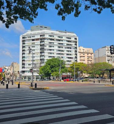 Buenos Aires Central Business District Apartment | Family-Friendly Apart 1013: Pool, Gym & Top Review Score