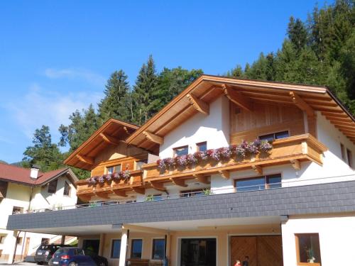 Zellberg Apartment | Family-Friendly Apart Bergkristall Zellberg - Rated 9.8/10
