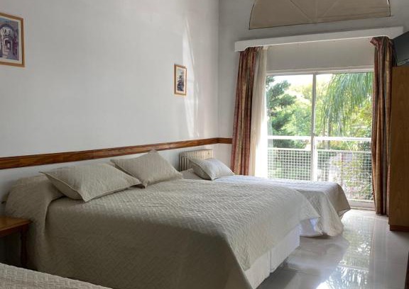 Vicente Lopez Apartment | Budget-Friendly Stay at Apart Bosch House with Kitchen Access