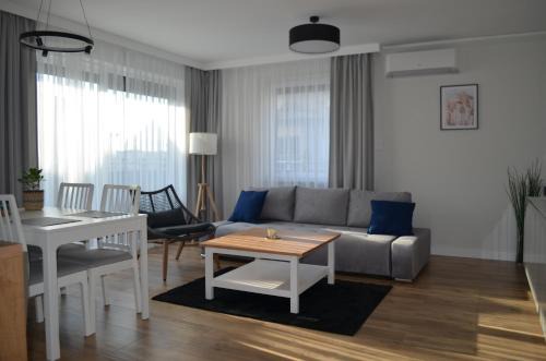 Swiebodzice Apartment | Ideal City Break Apartment with Hot Tub & Family-Friendly Amenities