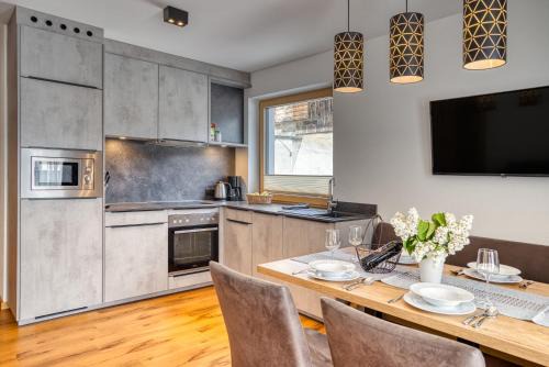 Serfaus Apartment | Family-Friendly Stay at Apart Darre with Perfect Reviews