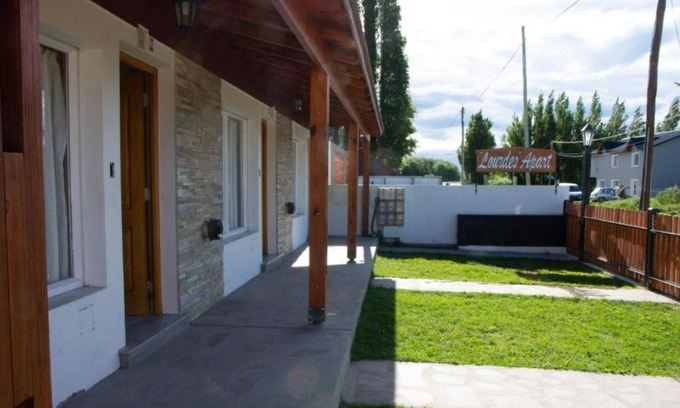 El Calafate Apartment | Family-Friendly Stay at Apart de Lourdes for Memorable Getaways