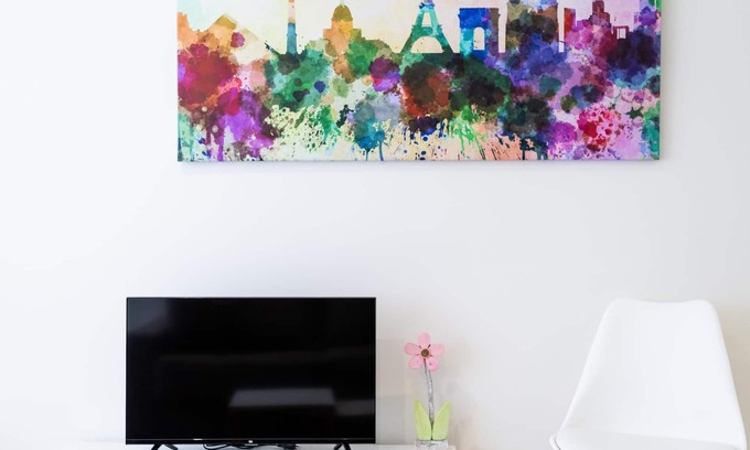 Camino de Ronda Apartment | Central Granada Apartment with Family & Pet-Friendly Amenities