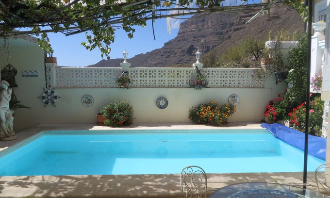 La Solana Apartment | Tranquil Apartment Finca Cortez with Pool in Scenic Mountains