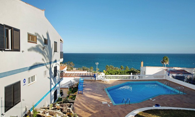 Playa del Aguila Apartment | Oceanfront Apartment Sol Del Sur with Pool and Garden