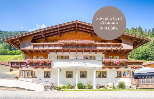 See Apartment | Cozy Apart Fortuna: Oceanfront Retreat with Spa & Pool