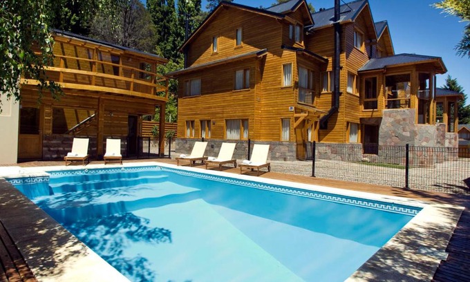 Lanin National Park Apartment | Discover Apart Hotel Le Temps Des Cerises - Family-Friendly Retreat