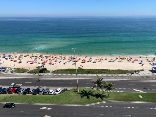Barra da Tijuca Apartment | Beachfront Apartment with Ocean Views and Family Amenities