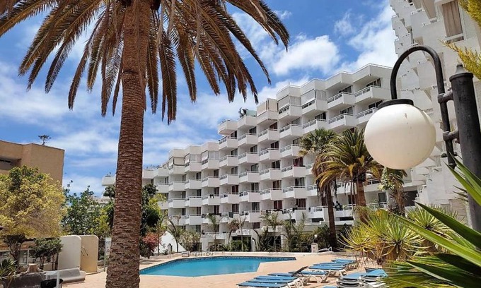 El Madronal Apartment | Relax at Apart Hotel Ponderosa Tenerife - 4-Star Retreat