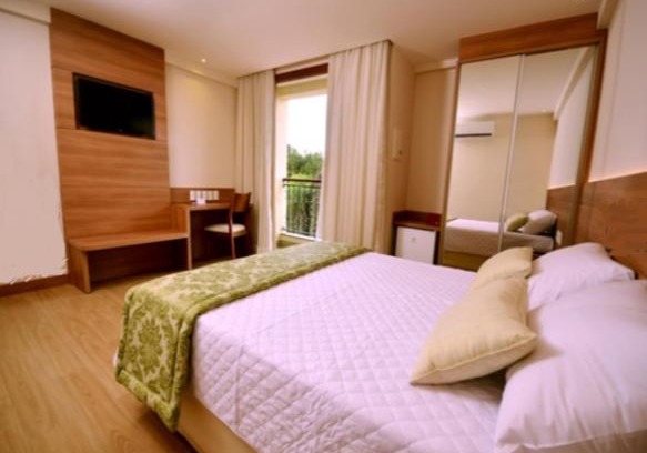 Pedra Azul Apartment | Discover Apart Hotel Vista Azul: Pet-Friendly & Poolside Retreat
