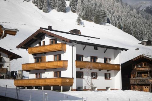 Madseit Apartment | Top-Rated Apart Jöchler: Family-Friendly Retreat Awaits
