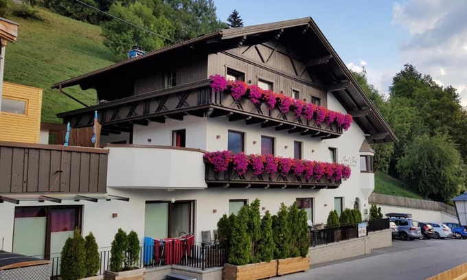 Ladis Apartment | Child-Friendly Apart Josef - Guest Rated 9.5/10
