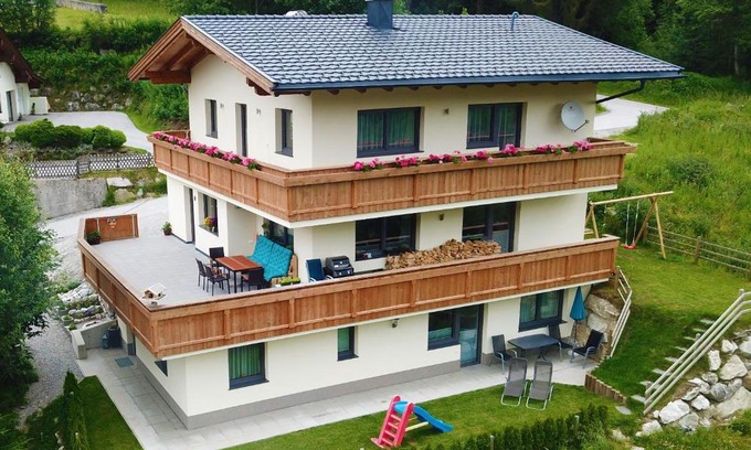 Tux Apartment | Oceanfront Apart Kristall: Guest Rated 9.7/10