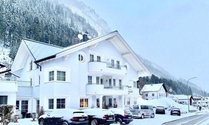 Mathon House | Family-Friendly Stay at Apart Laresch - Rated 8.8/10
