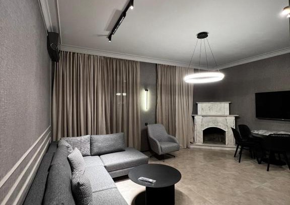Avlabari Apartment | Discover Apart Leitmotif: 4-Star Rated & Family Friendly