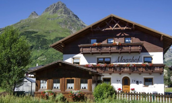 Galtur Apartment | Guest Rated 10/10: Apart Maashof III with Lake View & Spa