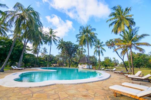 Malindi Apartment | Cozy Apartment 210 at Lawford's Beach Resort with Pool