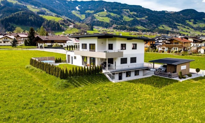 Uderns Apartment | Pet and Child Friendly Getaway at Apart Schachinger