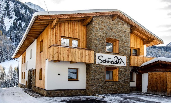Mathon Apartment | Pet-Friendly Apart Schneider with 9.4/10 Guest Rating