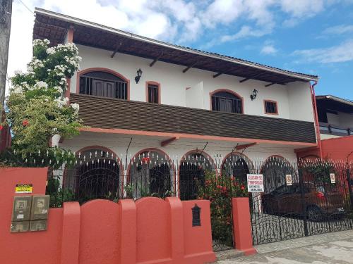 Pontal House | Top-Rated Family-Friendly Stay at Apart Studios Pontal
