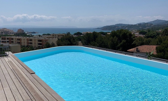 La Faviere Apartment | Ocean View Retreat: Air-Conditioned Apartment with Pool
