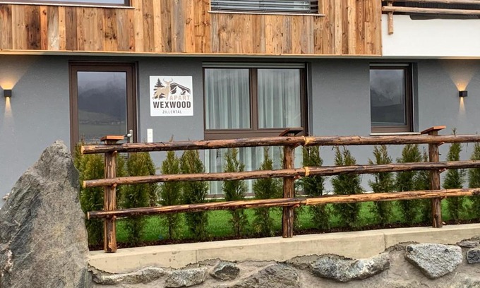 Helfenstein Apartment | Budget-Friendly Stay at Apart Wexwood - Child Friendly!