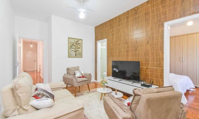Sao Paulo Apartment | Conveniently Located Apartment with Spa and Hot Tub