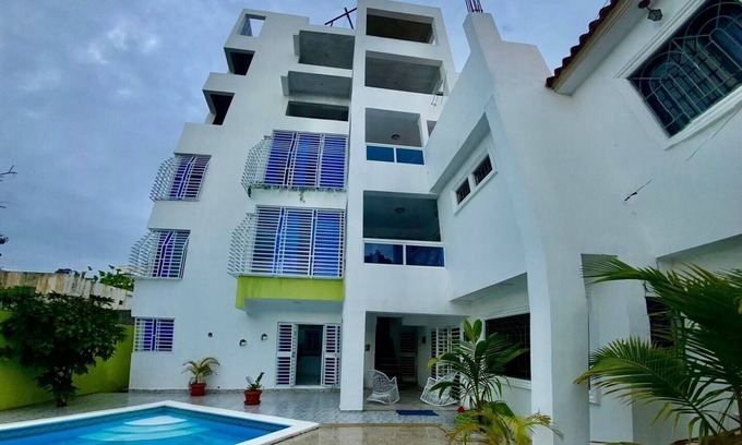La Isabelita Apartment | Budget-Friendly Stay at Aparta Hotel Doña Ana 1-B