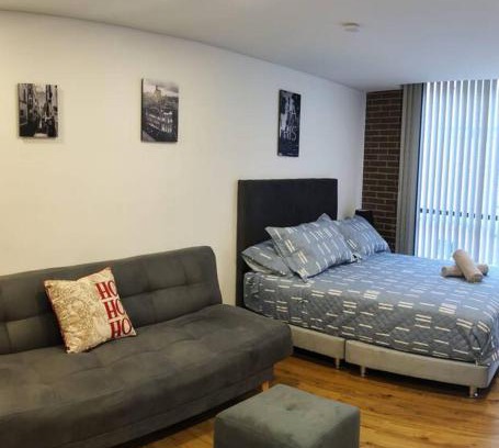 Campin Apartment | Pet-Friendly Apartaestudio in Galerías Bogotá - Rated 9/10