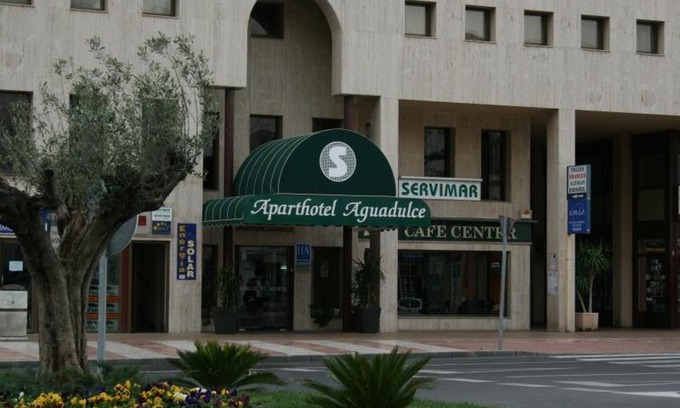 Aguadulce Apartment | Beachfront Apartahotel Aguadulce with Pool & Ocean Views