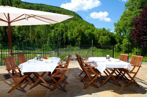 Castejon de Sos Apartment | Family-Friendly Apartahotel Castejón de Sos with Top Ratings