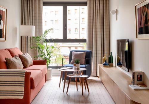 Lovaina Apartment | Discover Apartahotel Líbere Vitoria: Pet-Friendly Stays