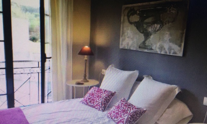 Porto de Espasante Apartment | Relaxing Suite with Pool, Pet Friendly & Spa Amenities