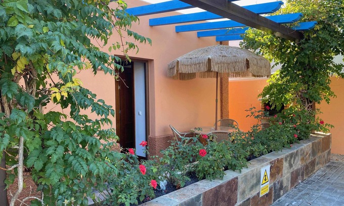 El Palmar Apartment | Cozy Apartment with Pool Access and Oceanfront Views