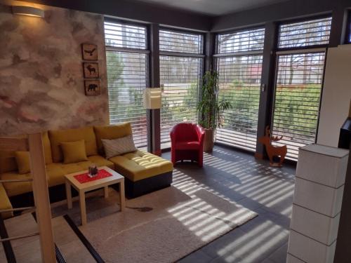 Zła Wies Wielka Apartment | Pet-Friendly Retreat: Apartament Łoś i Ryś, 9.7/10 Rating