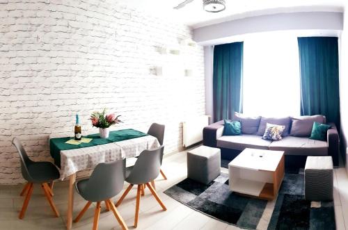 Konin Apartment | Cozy APARTAMENT 2+2: Pet & Child Friendly Retreat