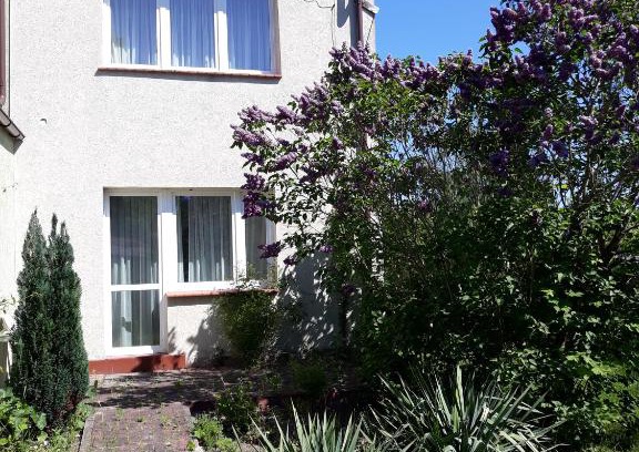 Krokowa Apartment | Family-Friendly Apartment with Garden & Pet Access