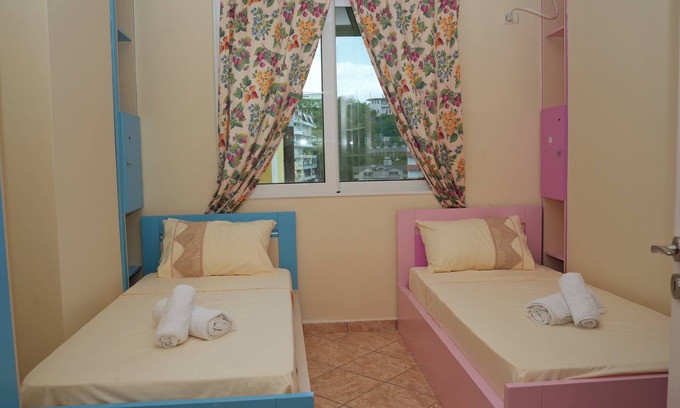 Gjirokaster Apartment | Pet-Friendly Retreat at Apartament 47 for Families