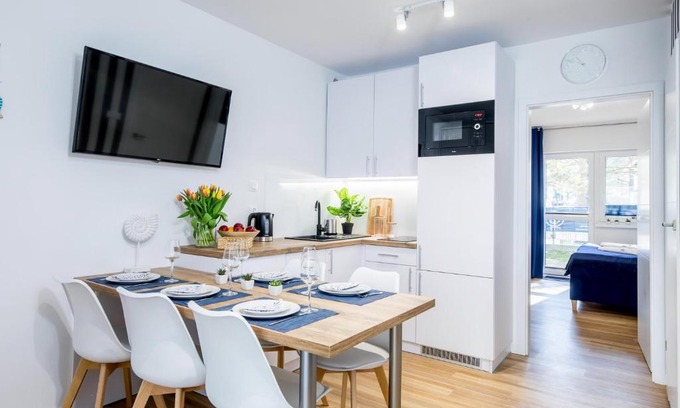 Poddabie Apartment | Oceanfront Retreat: 4-Star Blue Marine Poddąbie Apartment