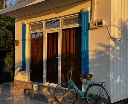 Makhinjauri Apartment | Cozy Ocean View Apartment with Private Beach Access