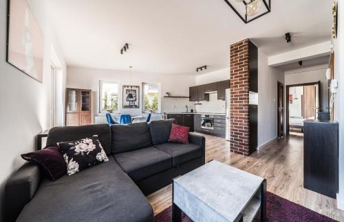 Grunwald Apartment | Inviting Apartament Belvedere Near Ławica Airport